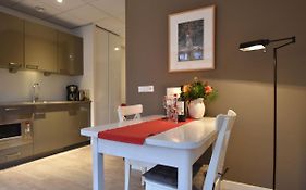 Luxurious Apartment Walking Distance From The Pleasant Centre Of Bergen
